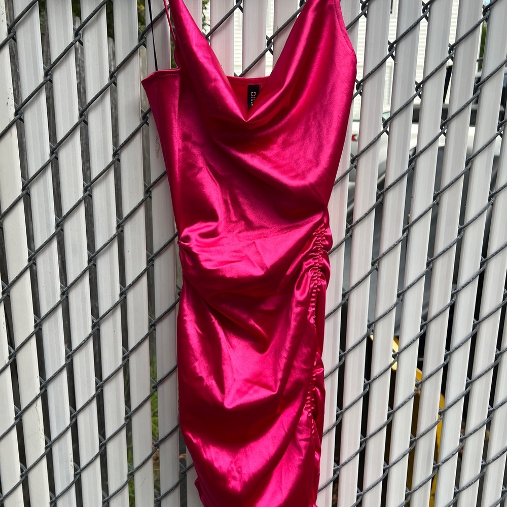 Hot Pink Bodycon Mini Dress JUNIORS XXS Divided (some minor wear/picks)